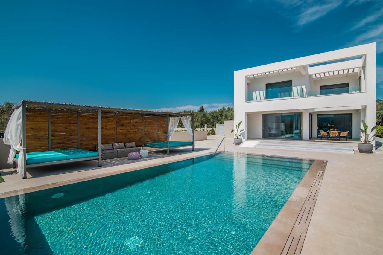 Antonia Villa - Luxurious Serenity With Private Pool, By Zantewize Kalipadhon ภายนอก รูปภาพ